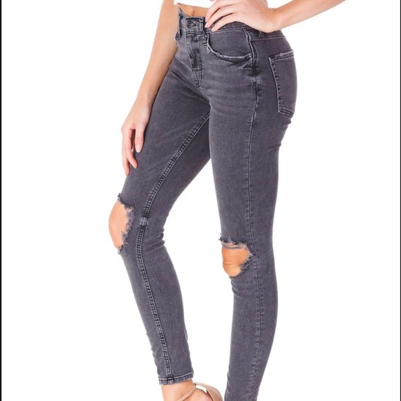 Free People Busted Knee Skinny Jeans in Faded Black - Picture 3 of 11